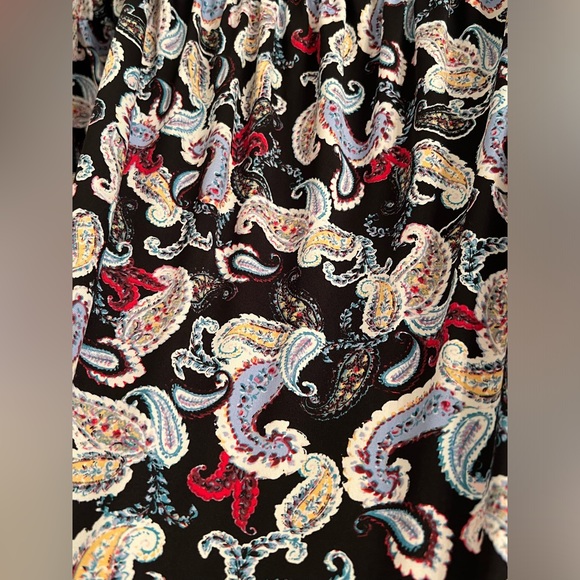 Size small black blue red paisley swirl cut out shoulder loose sleeves blouse - Picture 5 of 6